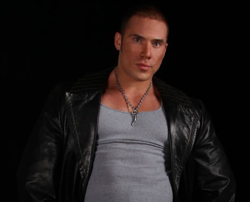 AngeloGarciaBlackJacket_Print AngeloGarciaBlackJacket_Print